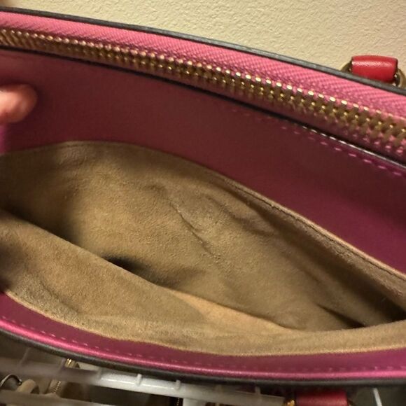 Gucci GG Supreme Monogram Top Zip Tote - Picture 7 of 7